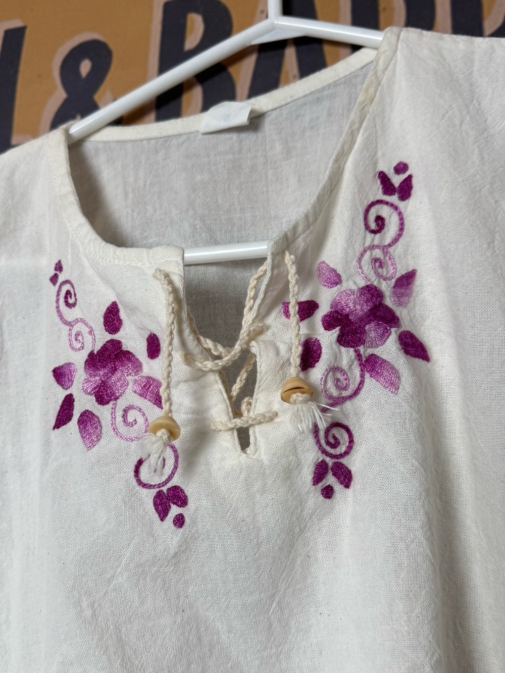 🌼☮️ 70s Vintage Ivory Bell Sleeve Peasant Top Purple Embroidered Floral Detail
